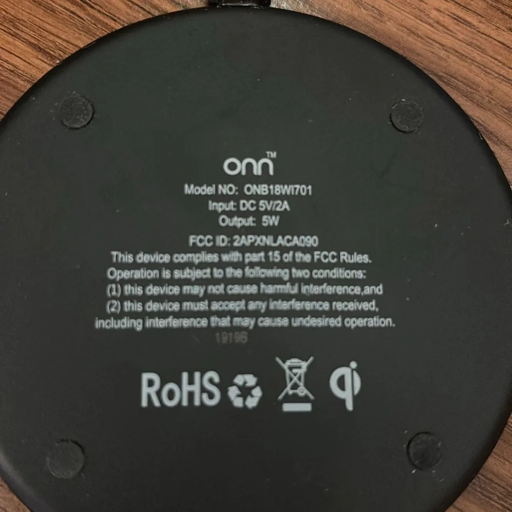 NWOT ONN Wireless Phone Charger 2 pc Circle & Cord Model No. ONB18WI701 DC 5V/2A